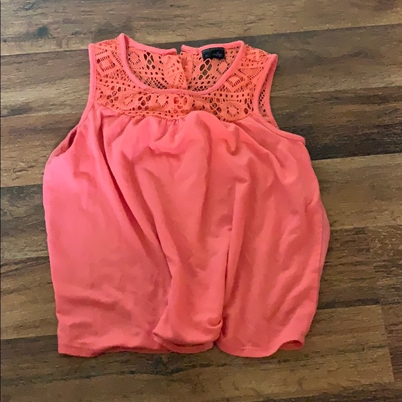 (5) SPRING TOPS 6/7 - Picture 7 of 8